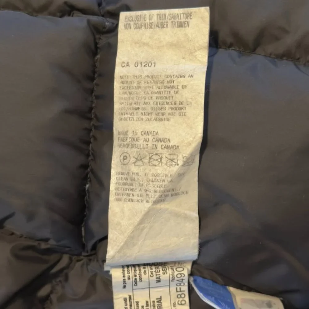 Canada Goose Original Trillium Parka – Women's Medium – Black - Picture 10 of 11